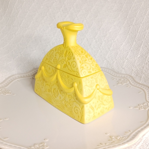 Hallmark × Disney Beauty & the Beast Belle Dress-Shaped Treasure Jewelry Box - Picture 4 of 16